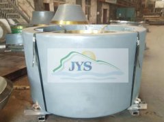 单重8吨的对辊破碎机高铬耐磨辊皮优质的成品已经打包好，准备发货