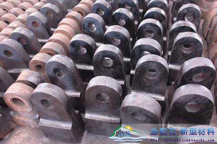 水泥厂破碎石灰石耐磨锤头磨损特点