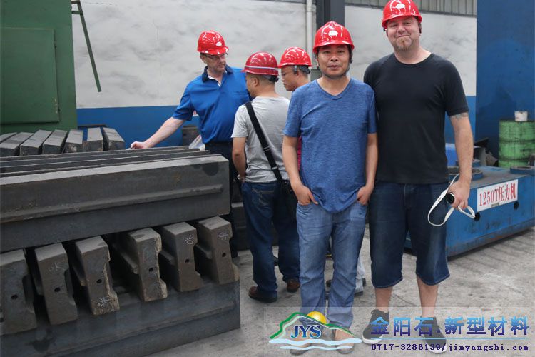 外商考察板锤厂家