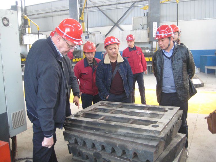 荷兰客户考察金阳石耐磨件