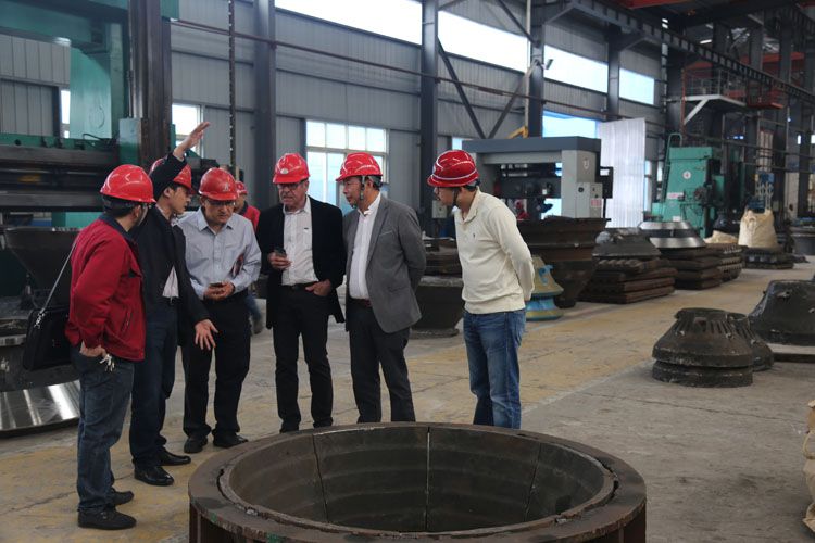 加美两国客户交替来访