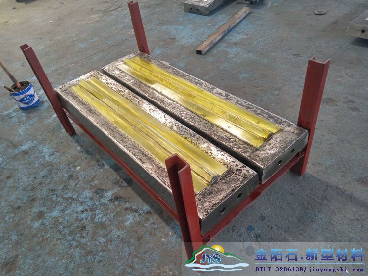 高锰钢镶嵌硬质合金板锤